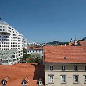 Lawyers Loft In Heritage Skyscraper Apartment Laibach
